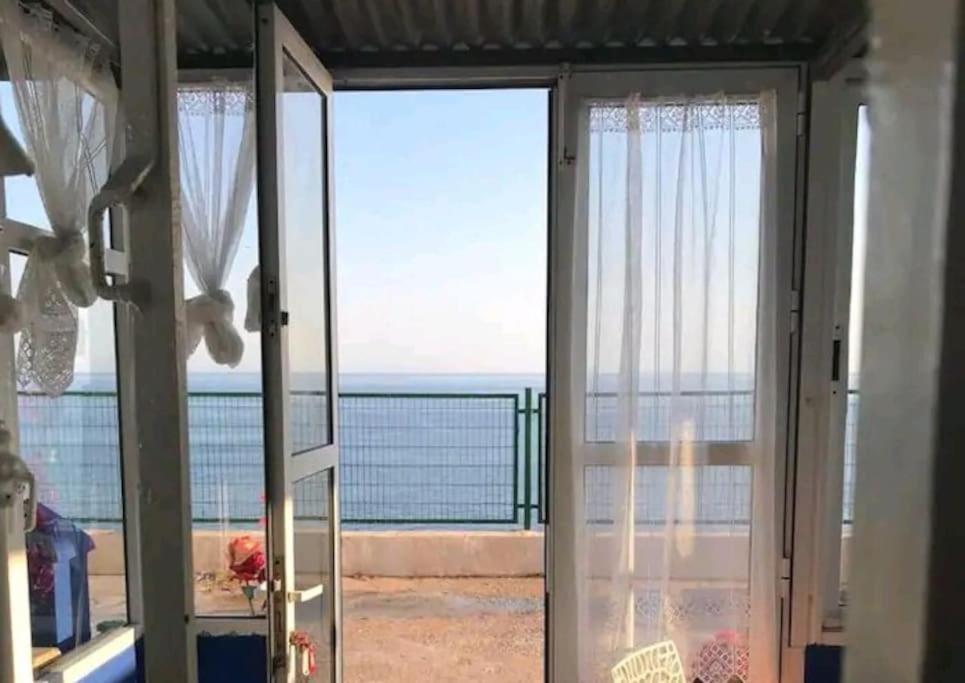 The Beach Hut With Lazy Spa 아드라 외부 사진