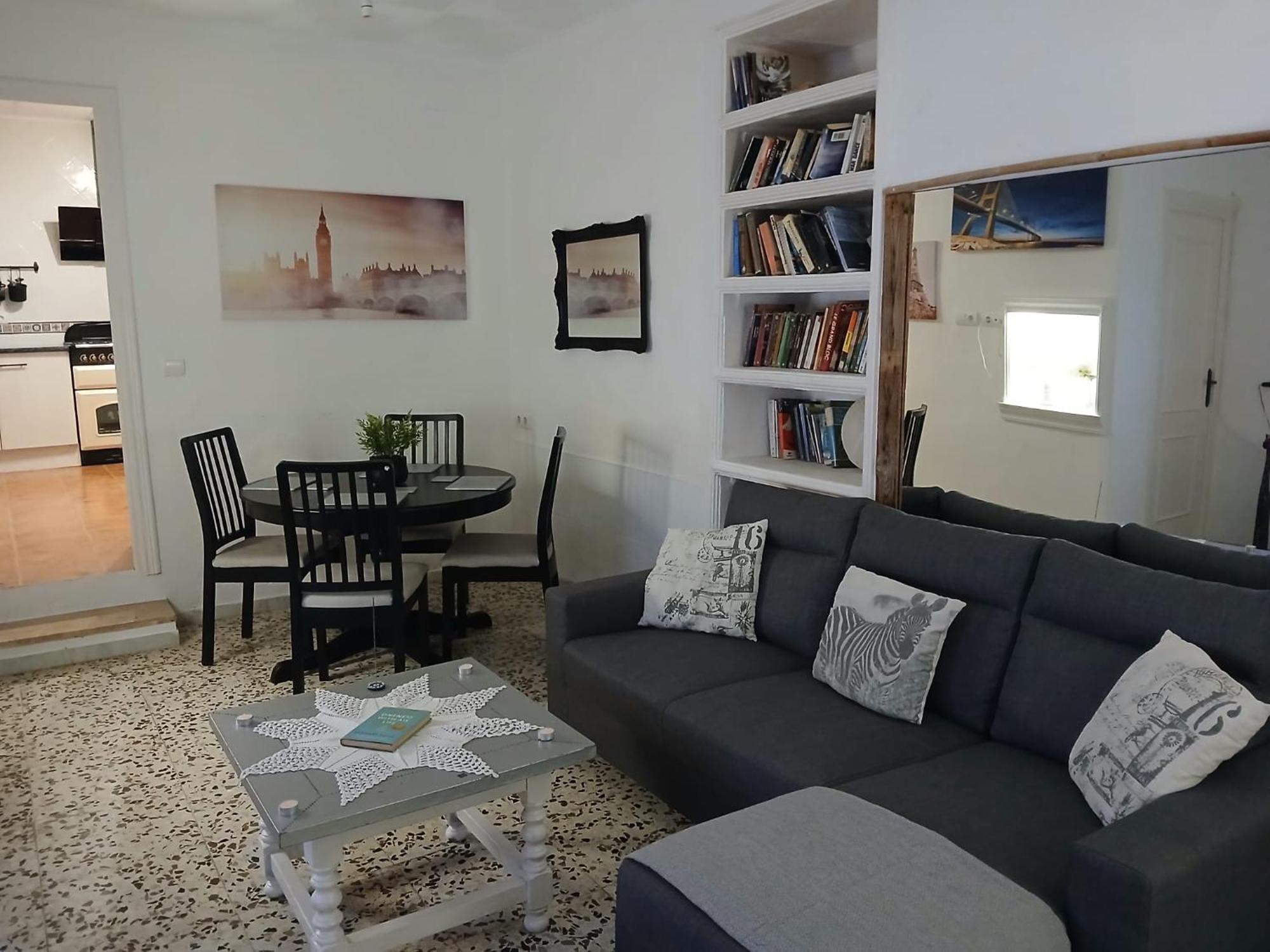The Beach Hut With Lazy Spa 아드라 외부 사진